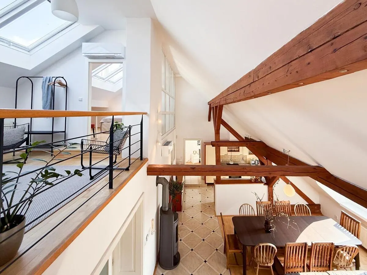 Turnkey I Old Town 5Br Loft Apartment Prague