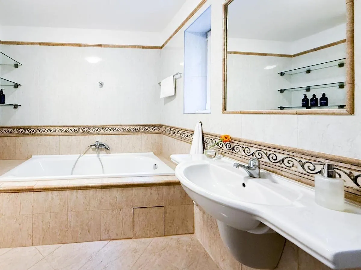 Turnkey I Old Town 5Br Loft Apartment Prague 0*,  Czech Republic