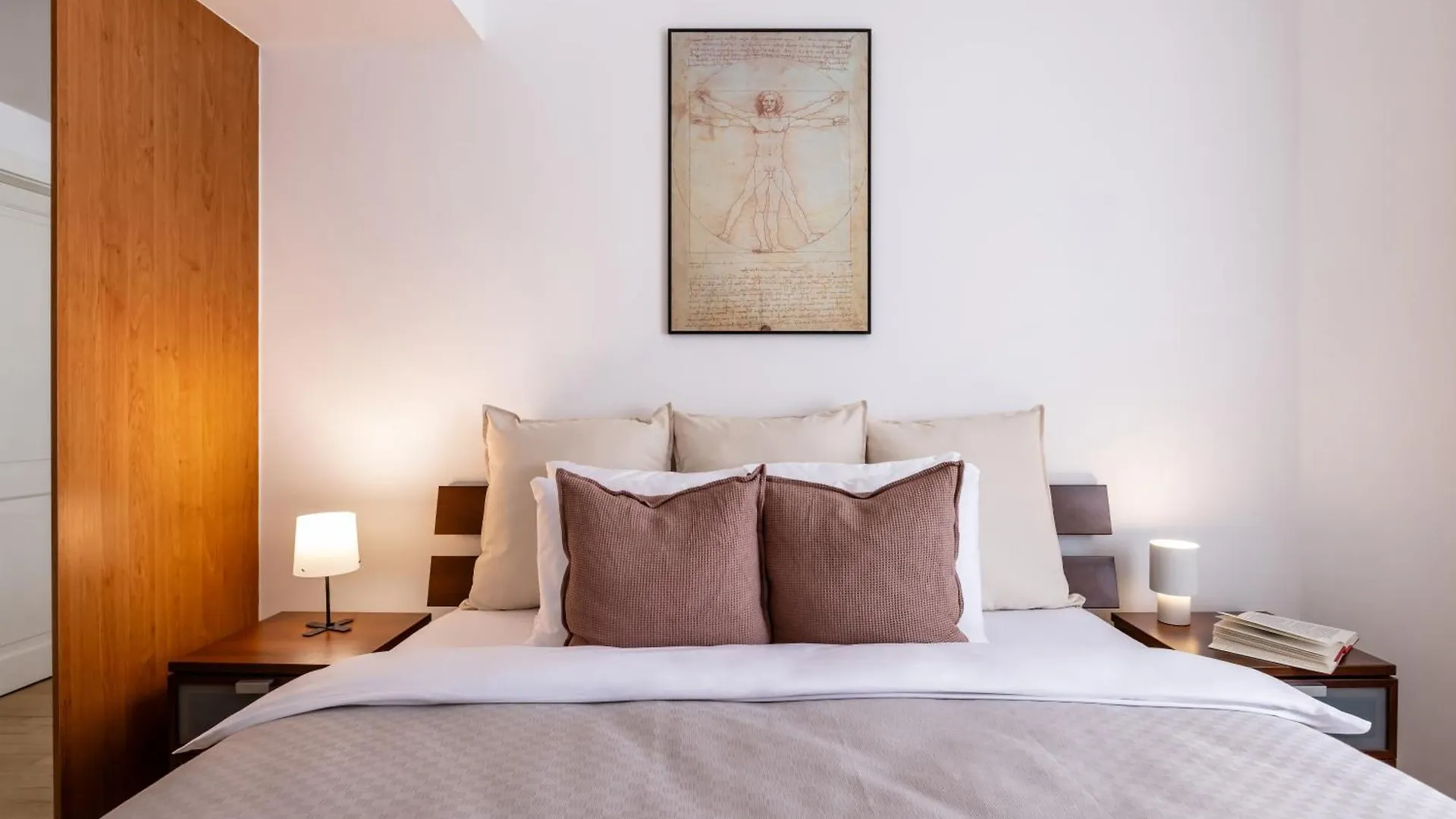 Turnkey I Old Town 5Br Loft Apartment Prague