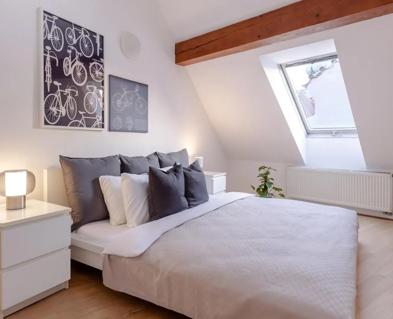 Turnkey I Old Town 5Br Loft Apartment Prague