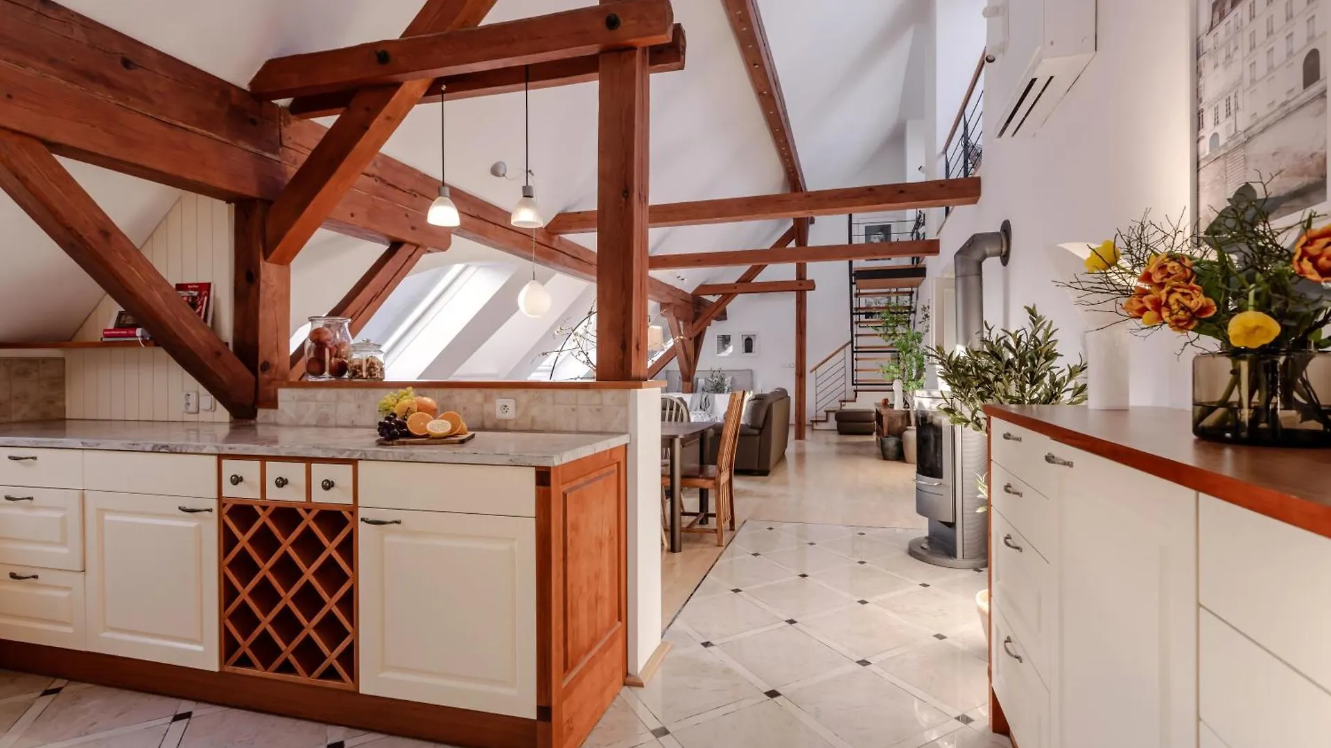 Turnkey I Old Town 5Br Loft Apartment Прага