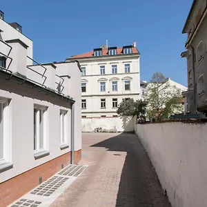  Apartmán Cozy In Quiet Courtyard Near Charles Bridge