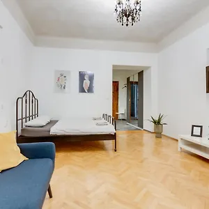 Lovely Heart Of Apartment
