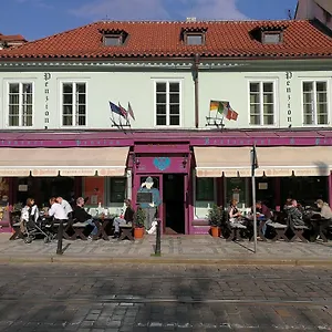 Lägenhet U Svejku, Prag